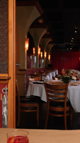 Max's Bistro & Bar by null