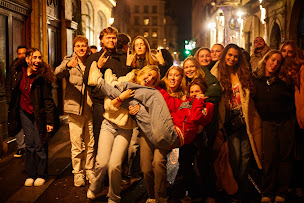 Photo n°7 de Lyon Pub Crawl - Riviera Bar Crawl Lyon à Lyon (Agence de visites touristiques)