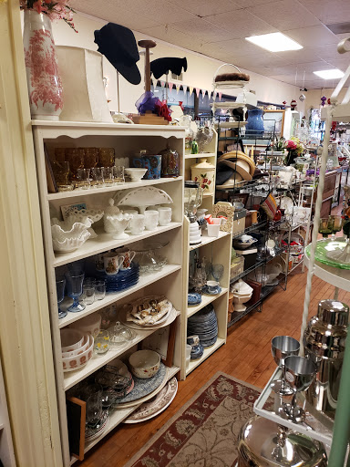 Window Box Antiques - Thumbnail