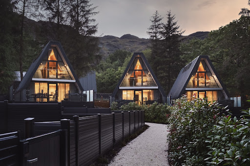 Ardlui Retreat - Loch Lomond Villa & Hot Tub Lodges