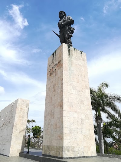 Photos of Mausoleo Santa Clara