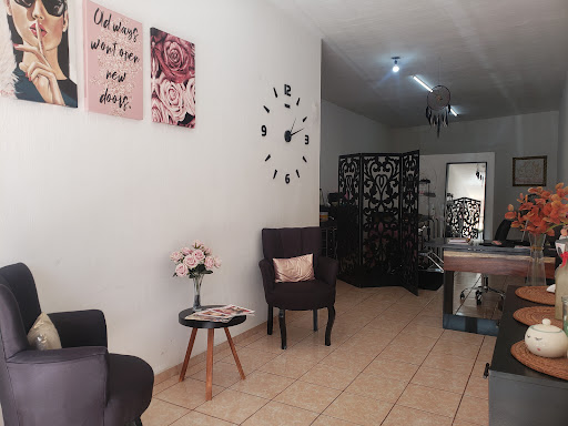 Rosy de Anda - Beauty Studio - Thumbnail