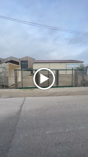 Photo de Les Piscines Le Manach à Villemeux-sur-Eure (28210)