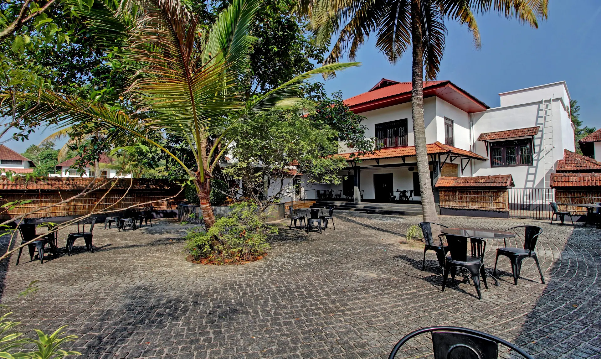 Treebo Premium Travancore Palace Cherthala