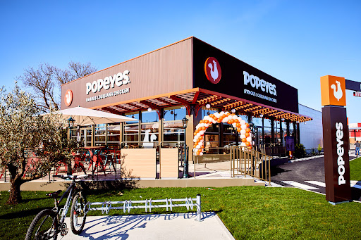 Photo 7 - Burger King