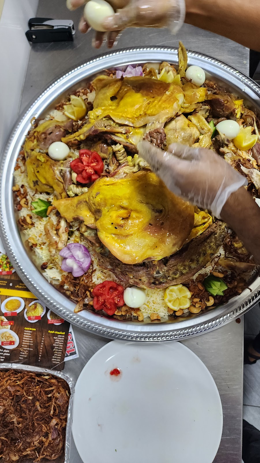 Haimaan Mandi And Bukhari Restaurant - مطعم هيمان للمندي والبخاري - صورة 5