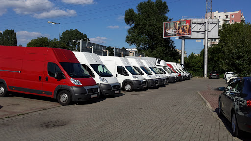 Car rental vans Daniel Gromadzki