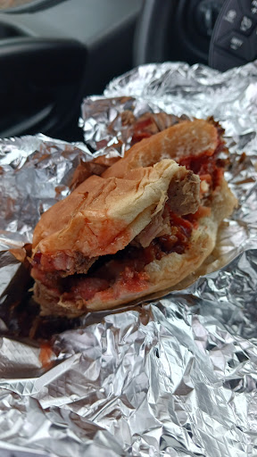 PT's BBQ - Visual