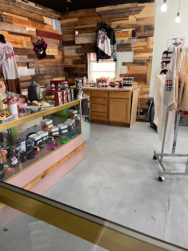 Goods and Wears - Thumbnail