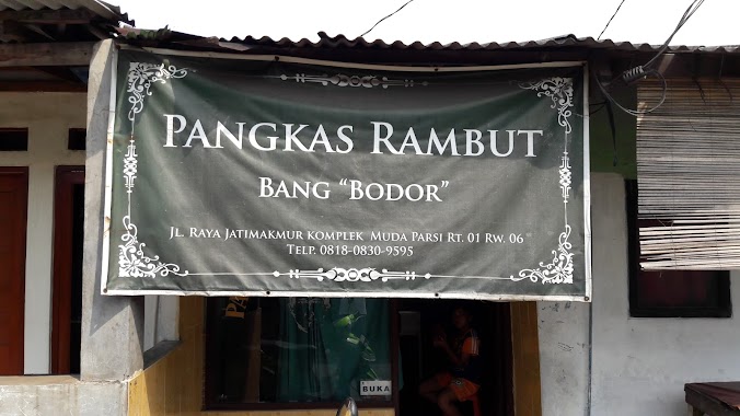 Pangkas Rambut Bang Bodor, Author: Anwar Beydchan Lubis