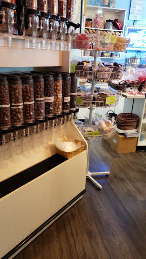 Cw Fudge Factory LLC Gallery - United States