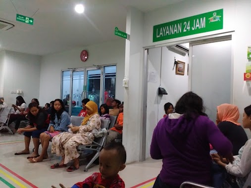 BLUDs Tanjung Priok subdistrict health center, Author: Juhartono Strata