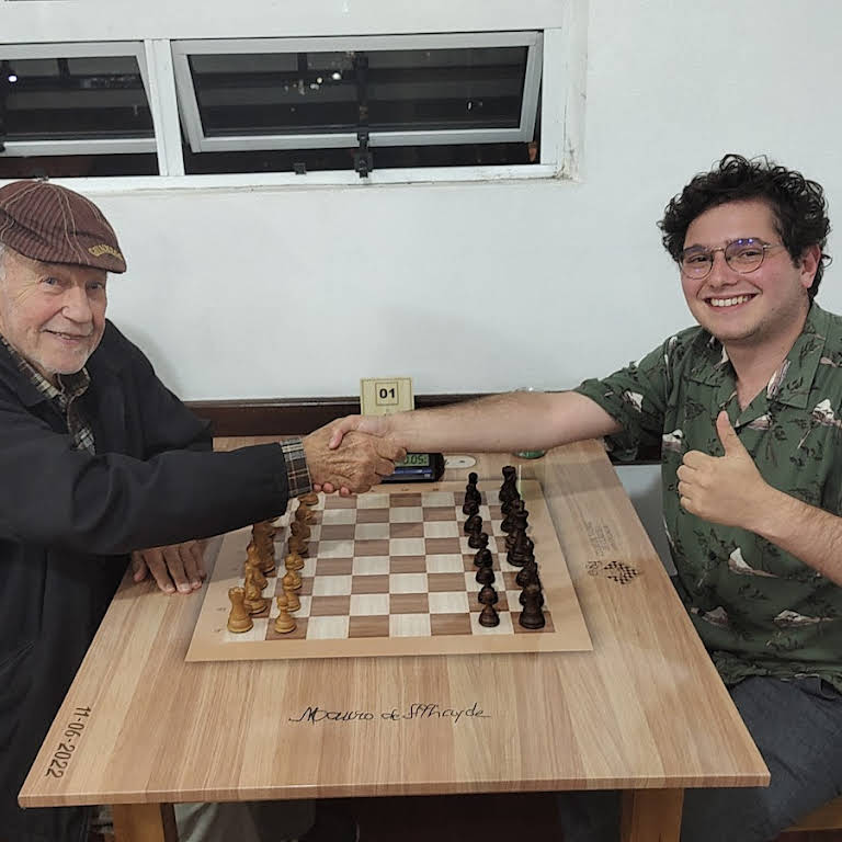 Clube de Xadrez de Curitiba - Chess And Card Club in Centro