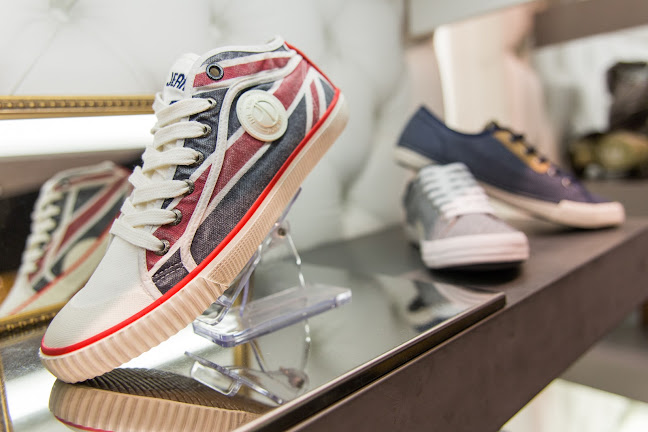 Avis sur Scott Premium, Original & Little Saint Malo à Saint-Malo - Magasin de chaussures