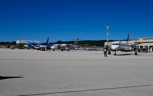 Airport Brac - Visual