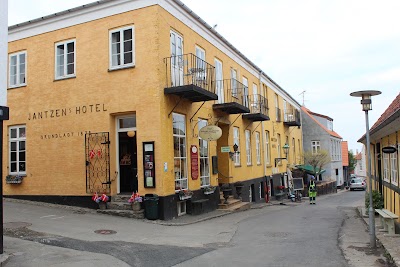 Photos of Jantzens Hotel