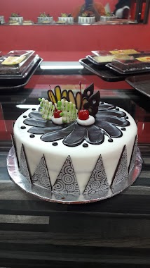 Dhilla Cake & Bakery, Author: Zhayna Manis