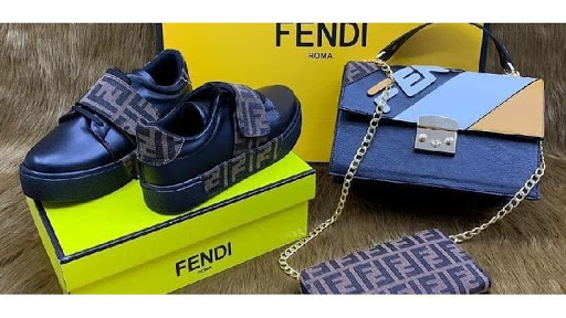 Shenik's Boutique