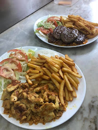 Photo n°3 de Restaurant Chez Sercan à Corbeilles (Restauration rapide)