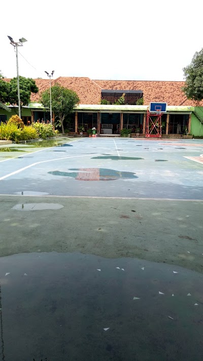 Photos of Sekolah Menengah Atas Negeri 9 Surabaya