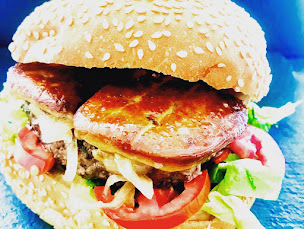 Photo n°41 de Butcheur à Saint-Pierre (Restaurant de kefta)