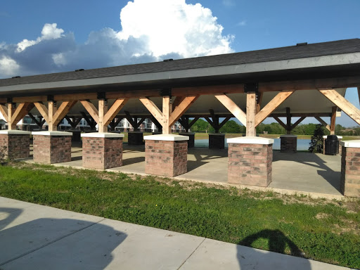 Lake Park Pavilion, Colonnade with Splash Pad - Thumbnail