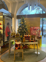 Photo n°23 de LANCEL Strasbourg à Strasbourg (Magasin de maroquinerie)