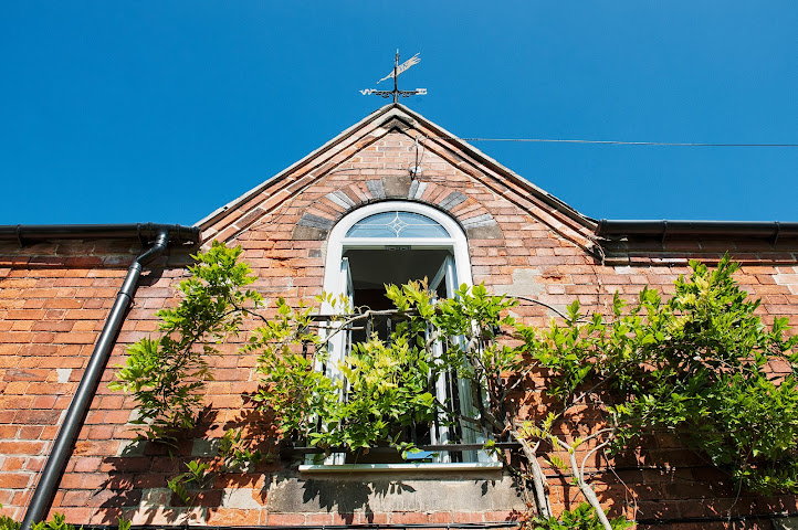 The Coach House by null