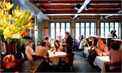 Photos of East Hampton Grill