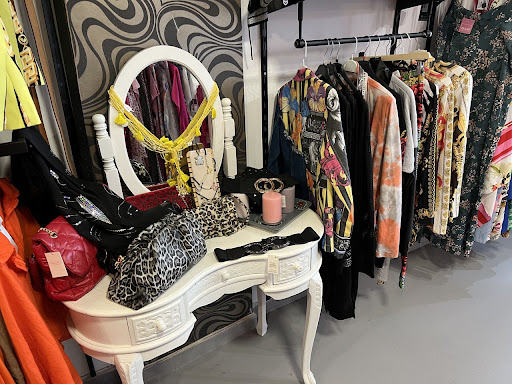 Ellas Beauty Gallery - Spain
