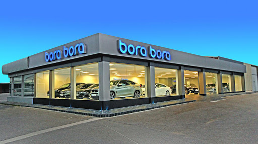 BORA BORA AUTOS