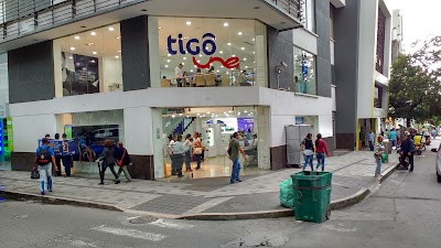 Photos of Tigo Une