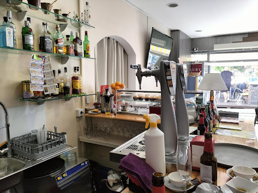 Ruby's Bar - Visual