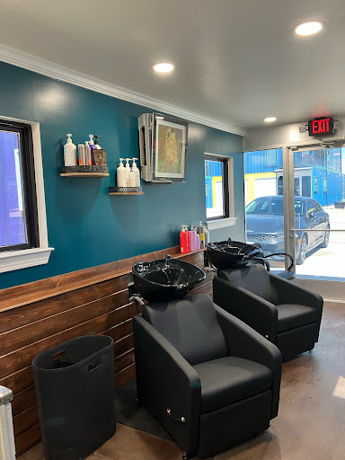 Emerald Loft Salon - Thumbnail