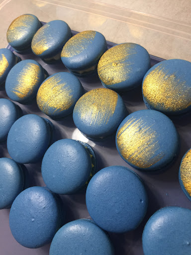 Sparrow Macarons, LLC Logo