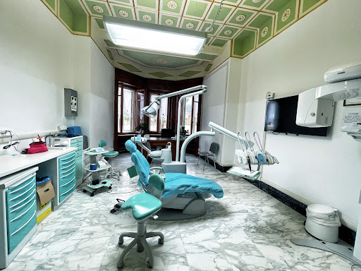 Studio Dentistico Dott.ssa Mayla Galeni - Thumbnail