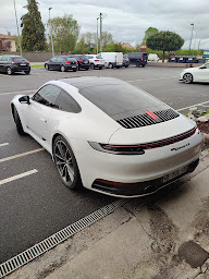 Photo n°3 de Garage Pneu net à Pamiers (Garage automobile)