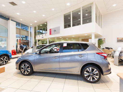 Glyn Hopkin Nissan Milton Keynes - Thumbnail