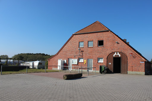 Reiterhof Harms | Campingplatz Tünnbak Logo