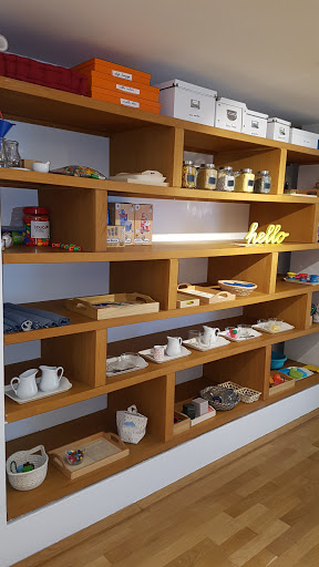The School De L'optimisme Montessori School Suresnes - Thumbnail
