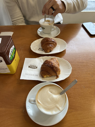 Caffè Mamá - Visual