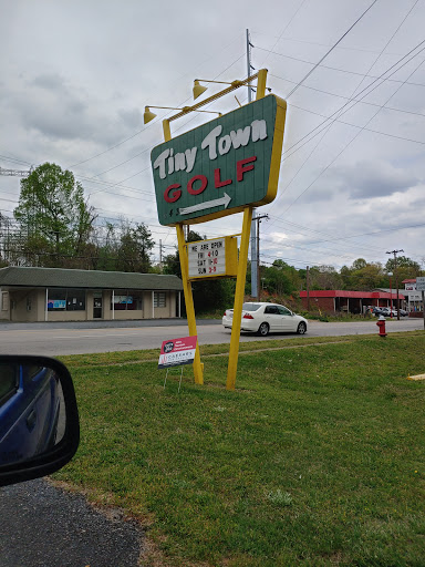 Tiny Town Golf - Thumbnail