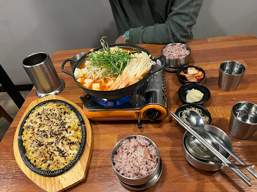 BYEOK DOL - Visual