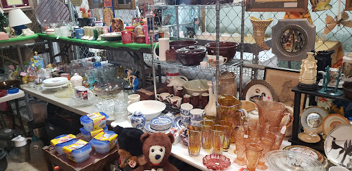 111 Flea Market - Thumbnail