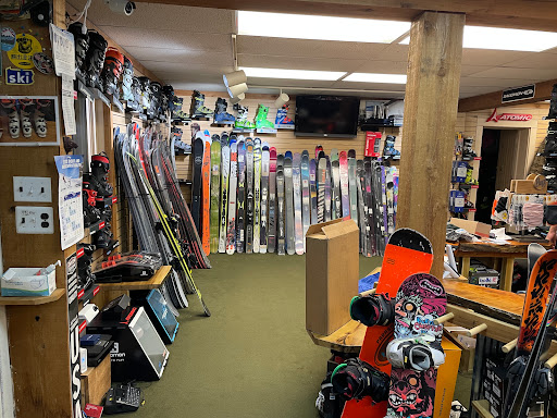 Outfitters Ski Shop / OutBack Board Store - Thumbnail