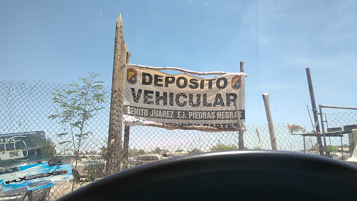 Corralón grúas Álvarez - Pob. Benito Juárez - Valle de Mexicali