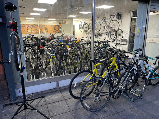 Universal Bikes - Visual