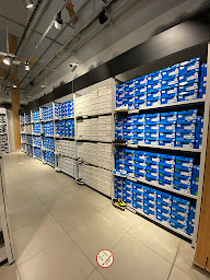 Photo n°5 de adidas Outlet Store Aubergenville à Aubergenville (Magasin de chaussures)