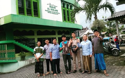 Photos of Masjid Al - Ikhlash Samirono