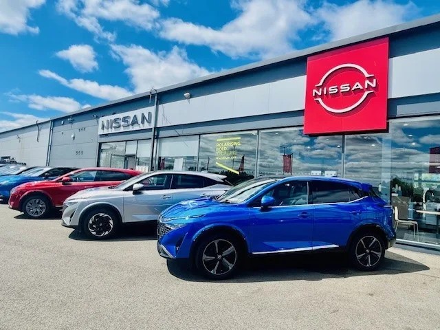 Vertu Nissan Glasgow South photo 2